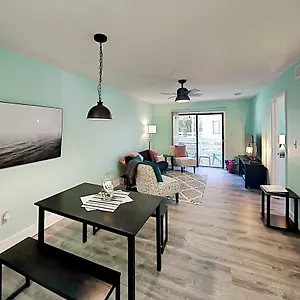 Fiddlers Cove Holiday home